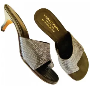 DONALD J PLINER Black Grey Snakeskin Leather Heel 90s y2k Thong Slide Sandals 7