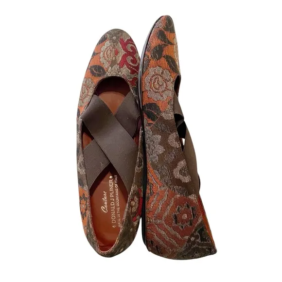 Donald J Pliner Couture Holli Flats Floral Tapestry Slip On Ballet Flats