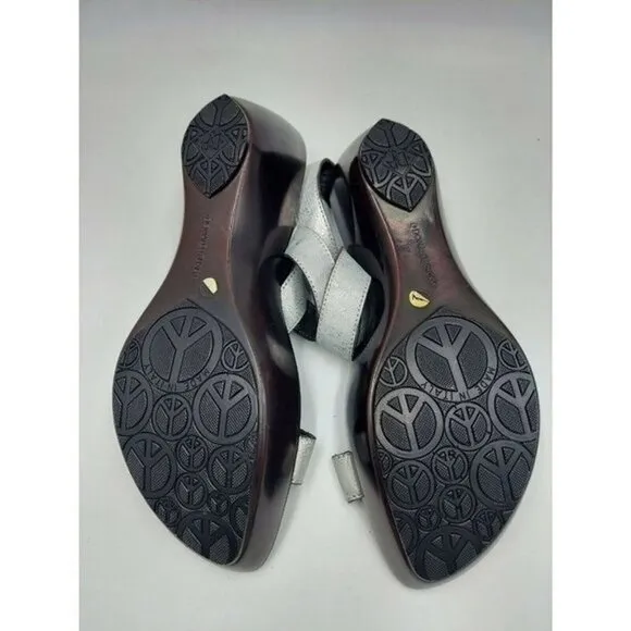 DONALD J Pliner Cyra womens Silver Leather casual summer sandals Size 9.5M