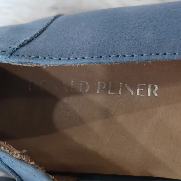 DONALD PLINER Blue Nubuck Suede Shoes Balton Loafer Flats Silver Chain Size 9