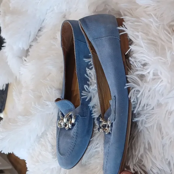 DONALD PLINER Blue Nubuck Suede Shoes Balton Loafer Flats Silver Chain Size 9