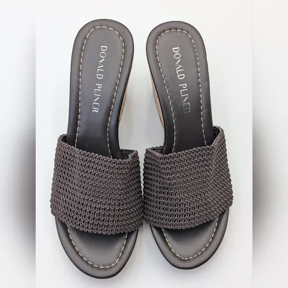 Donald Pliner Fortunea Basic Elastic Strech Sandal Brown Women 7.5M