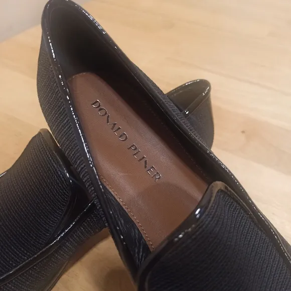 DONALD PLINER Womens black Padded Tamryn Almond Toe Slip On Loafers Shoes 9.5.