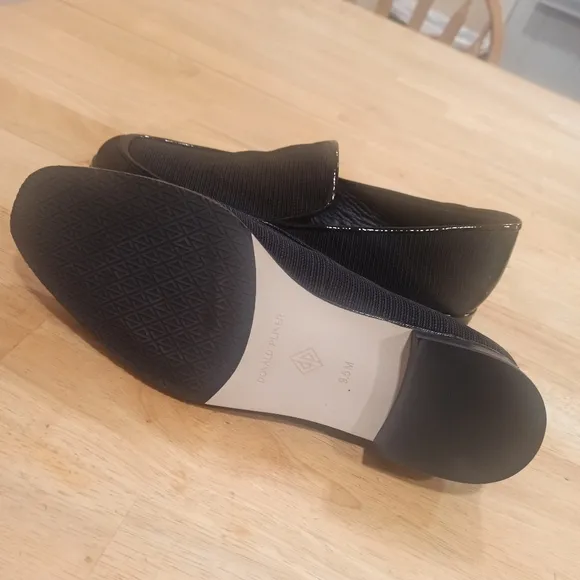 DONALD PLINER Womens black Padded Tamryn Almond Toe Slip On Loafers Shoes 9.5.