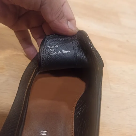 DONALD PLINER Womens black Padded Tamryn Almond Toe Slip On Loafers Shoes 9.5.
