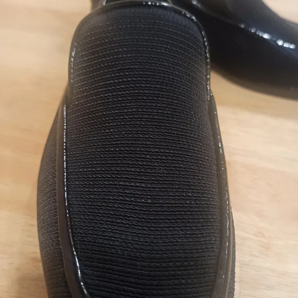 DONALD PLINER Womens black Padded Tamryn Almond Toe Slip On Loafers Shoes 9.5.