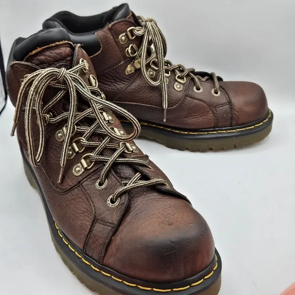 Dr Martens  11302 lace up combat boots size 12