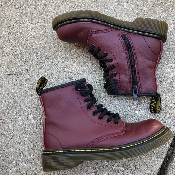Dr Martens Boots 1460 J  Size 13