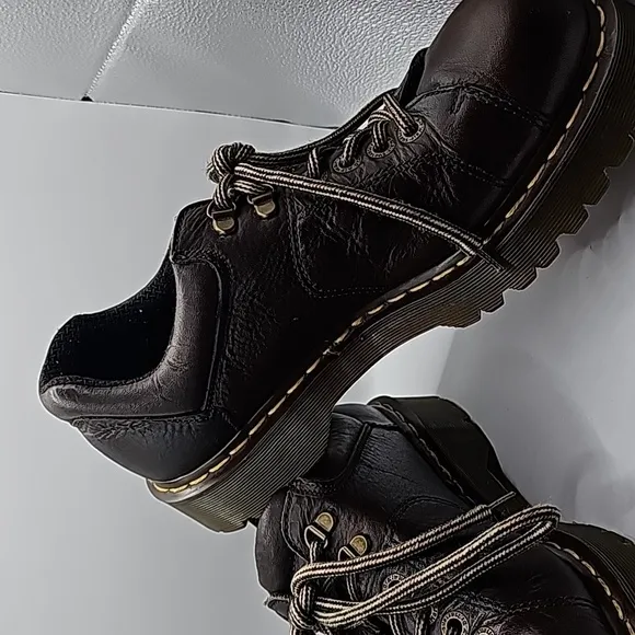 DR. MARTENS Mens Brown Leather Lace Up shoes  sz US 10M /11W
