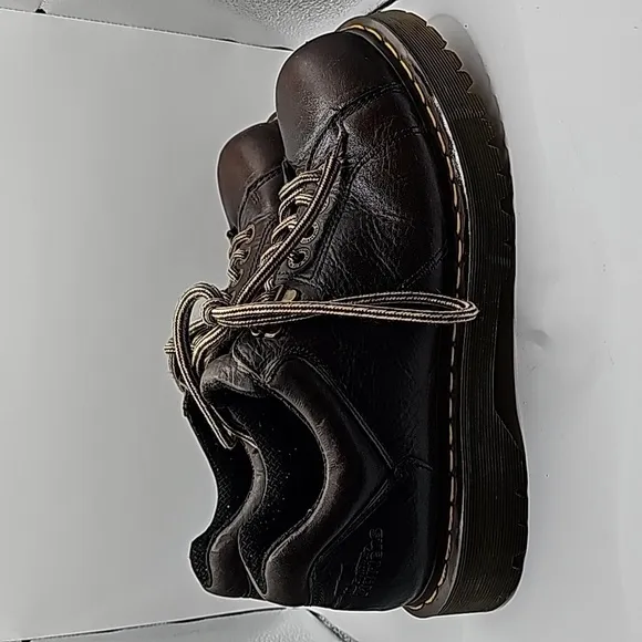 DR. MARTENS Mens Brown Leather Lace Up shoes  sz US 10M /11W
