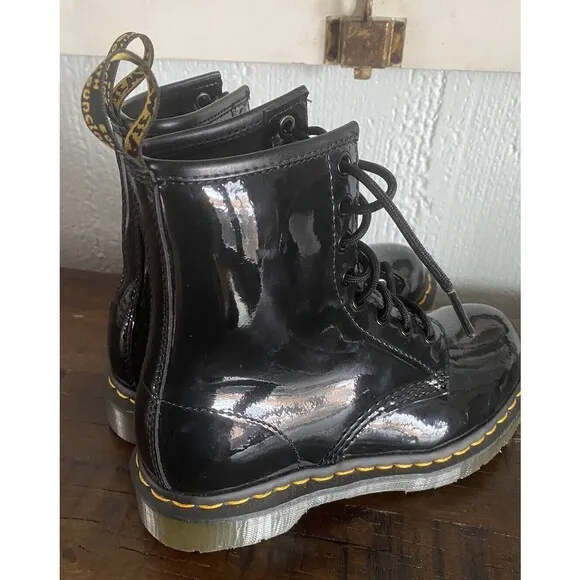 Dr Martens Solid Black Patent Lamper Women's Classic Boots Shoes 11821011 Size 6