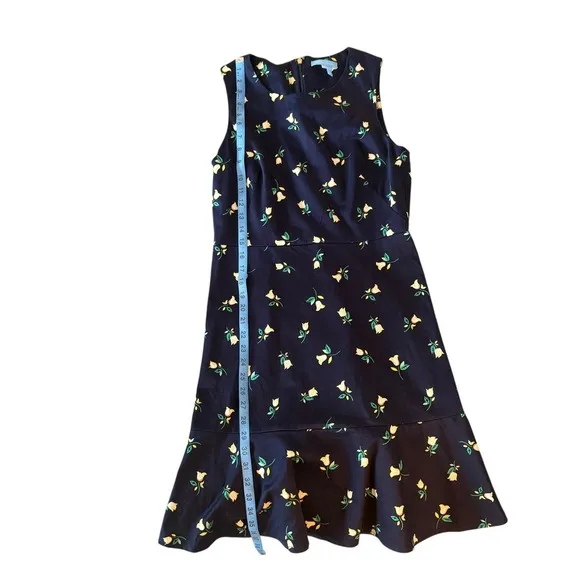 Draper James Roslyn Sheath navy floral Ruffle sleeveless dress Size 8. EUC.