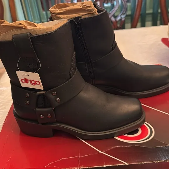 Drastically Reduced - NIB - Dingo Harness Boots