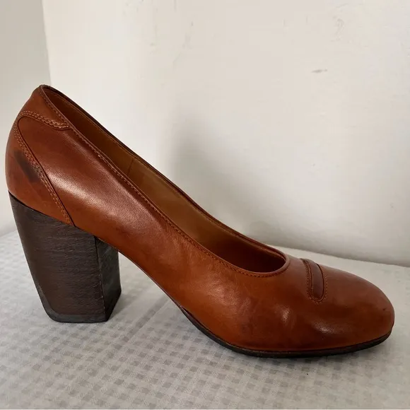 DRIES VAN NOTEN Brown Leather Heels Shoes Size 37 (7 M) Italy RARE