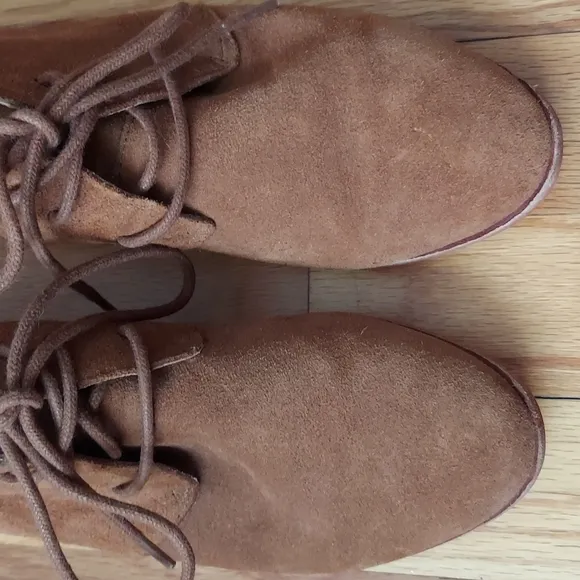 DV by Dolce Vita Brown Suede Loafer Chukka Shooties Size 6