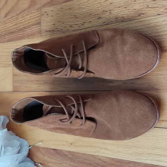 DV by Dolce Vita Brown Suede Loafer Chukka Shooties Size 6
