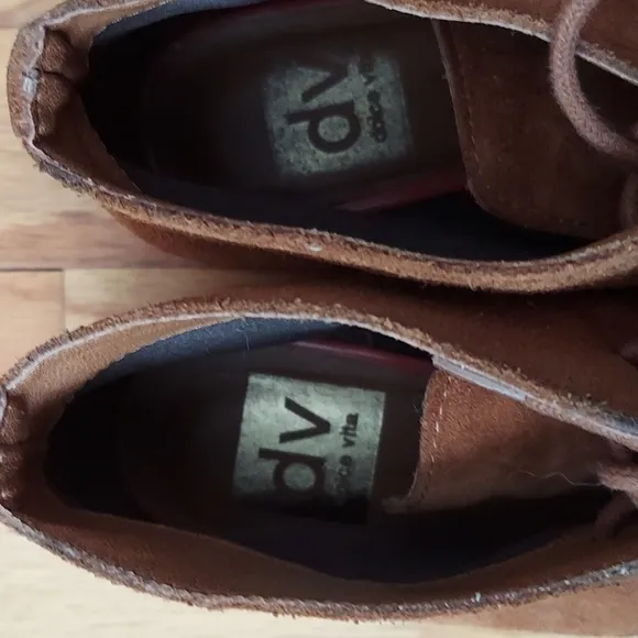 DV by Dolce Vita Brown Suede Loafer Chukka Shooties Size 6