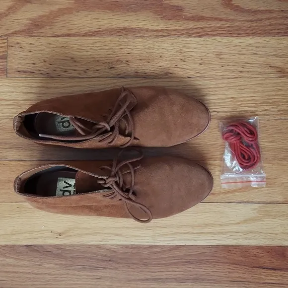 DV by Dolce Vita Brown Suede Loafer Chukka Shooties Size 6