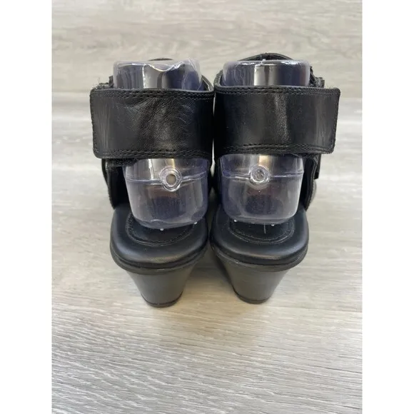 Earth Kristy Women's US 7.5B Black Leather Side Zip Ankle Strap Slingback Sandal