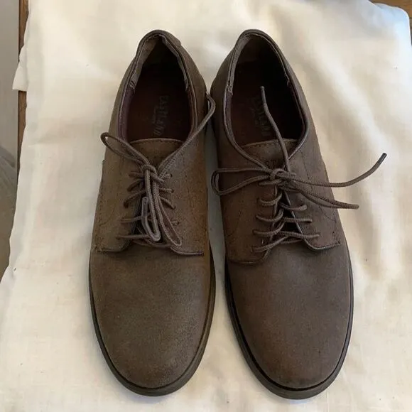 EASTLAND BROWN OILED SUEDE SHOES.  NEW