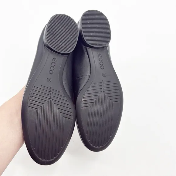 Ecco Anine Black Night Sky Leather Ballet Flats Size 37 EU / 6 US Women NWOT