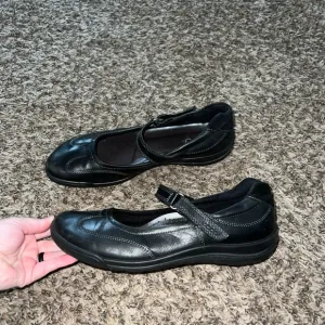 Ecco Black Leather Velcro Strap Shoes Size 7