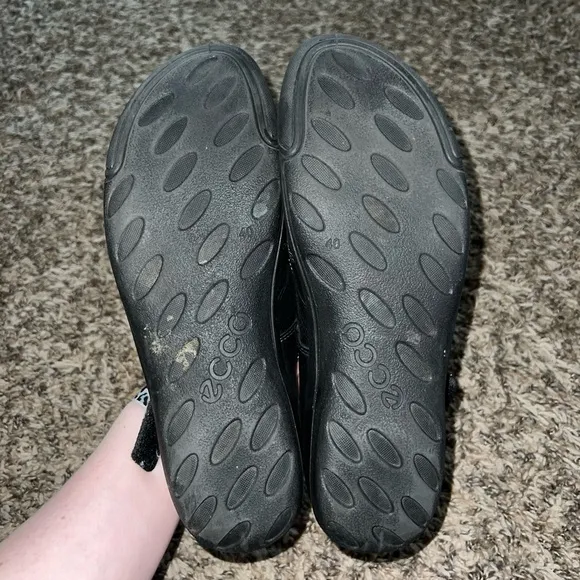 Ecco Black Leather Velcro Strap Shoes Size 7
