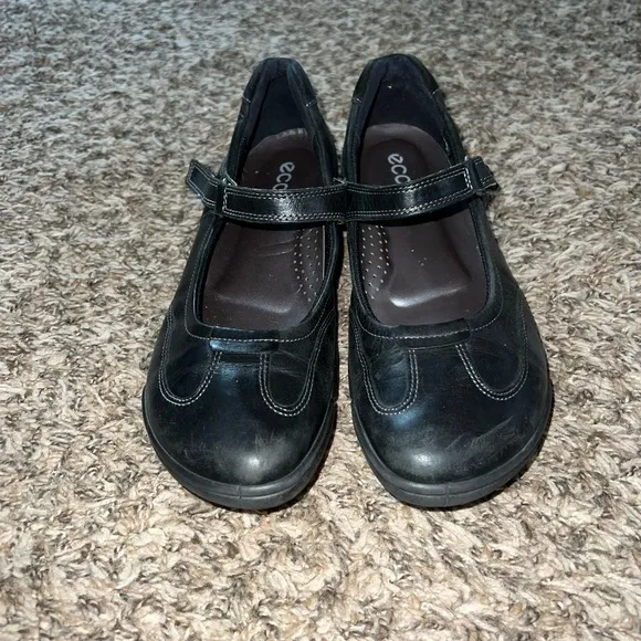 Ecco Black Leather Velcro Strap Shoes Size 7