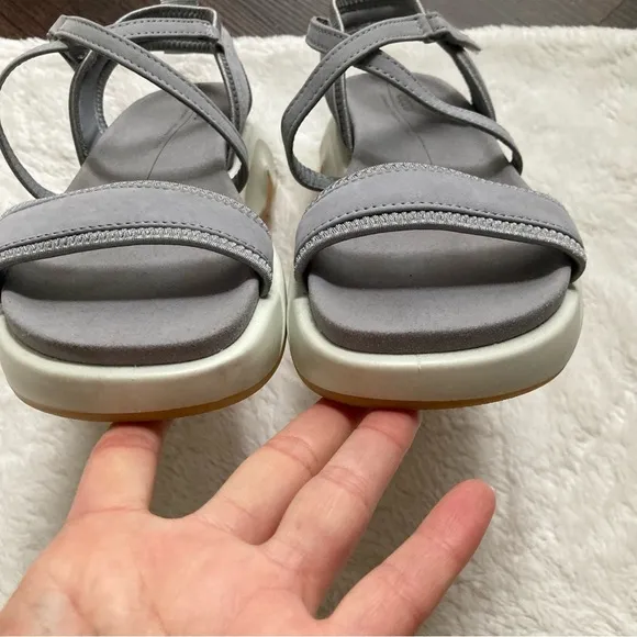 Ecco chunky sandals strappy comfort gray size 40, US 9.5