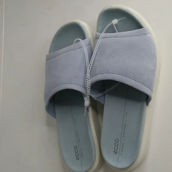 Ecco Yuma Slide Sandals