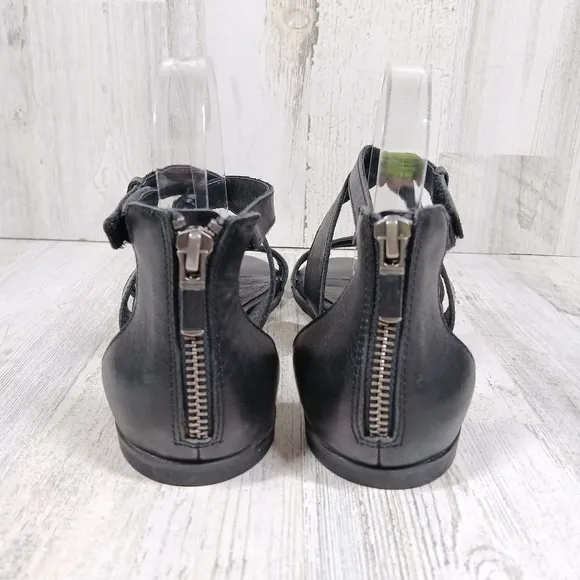 Eileen Fisher Black Leather Strappy Gladiator Flat Sandals Back Zip Comfort Shoe