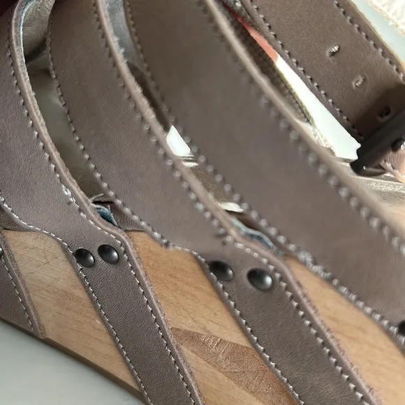 Eileen FISHER LOTUS WEDGES - SIZE 8