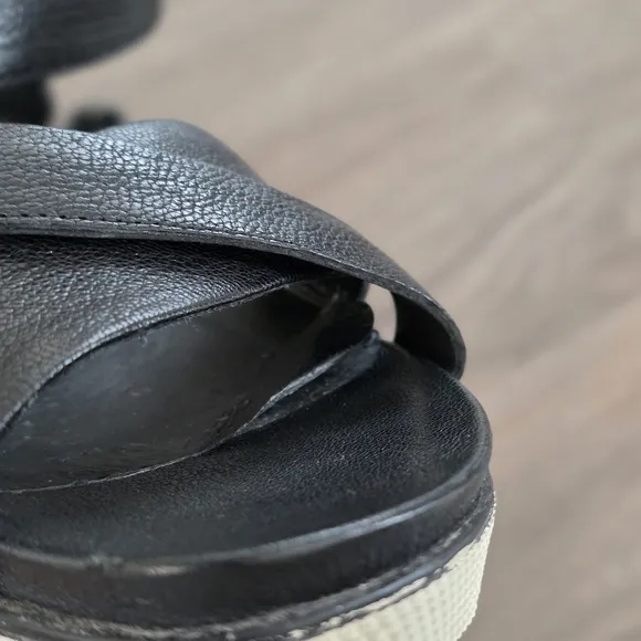Eileen Fisher Sally Leather Comfort Black Sandals, Size 8