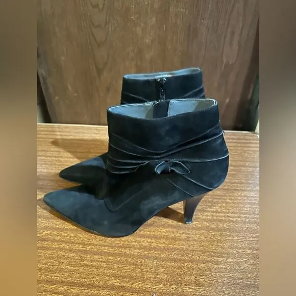 Elegant Black Ankle Boots
