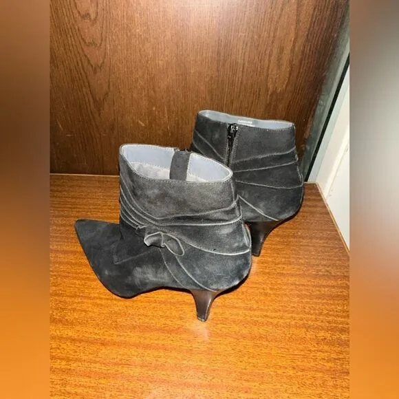Elegant Black Ankle Boots