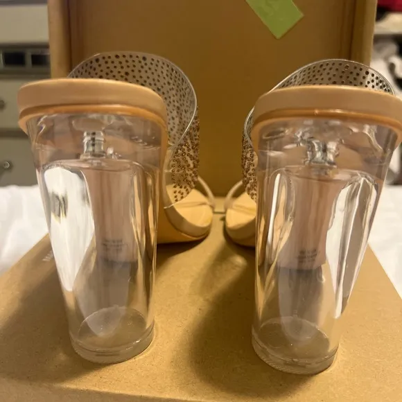Elegant Tan Sandals with Rhinestone Strap