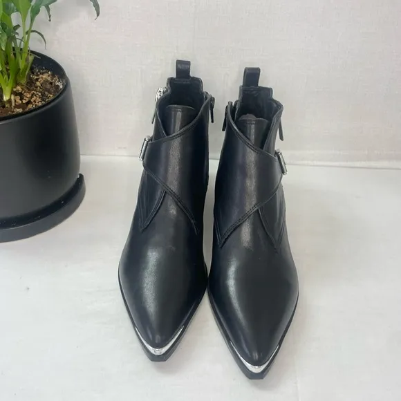ELIZABETH SULCER X MARC‎ FISHER LTDYanila Bootie,size 7M