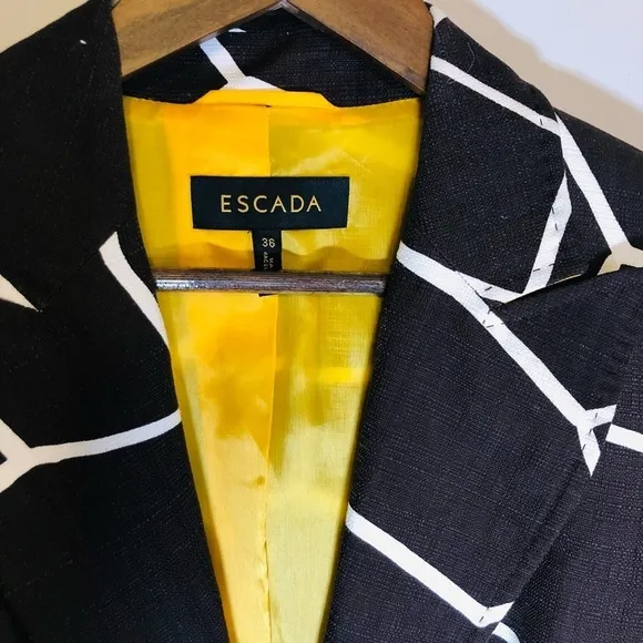 ESCADA Blazer Jacket Rich Brown and White w/Yellow Accents. Size 36 - Small