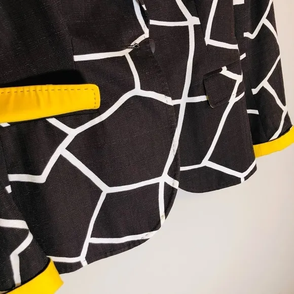 ESCADA Blazer Jacket Rich Brown and White w/Yellow Accents. Size 36 - Small