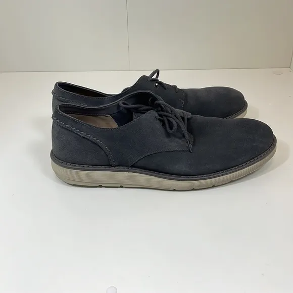 EUC Clark’s Fayeman Lace Dark Grey Suede Shoes Size 12M