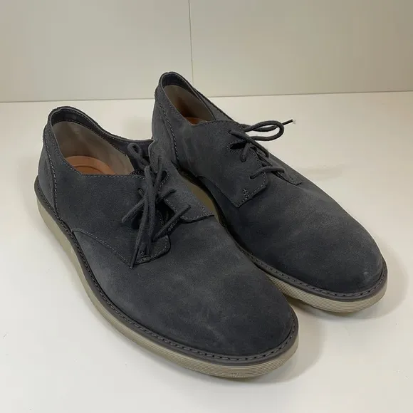 EUC Clark’s Fayeman Lace Dark Grey Suede Shoes Size 12M