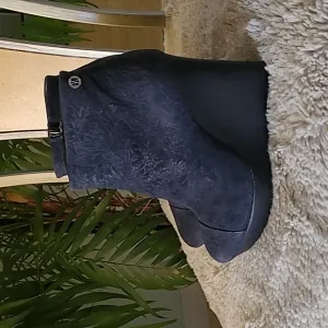 Fabi Leather Wedge Booties ❤️