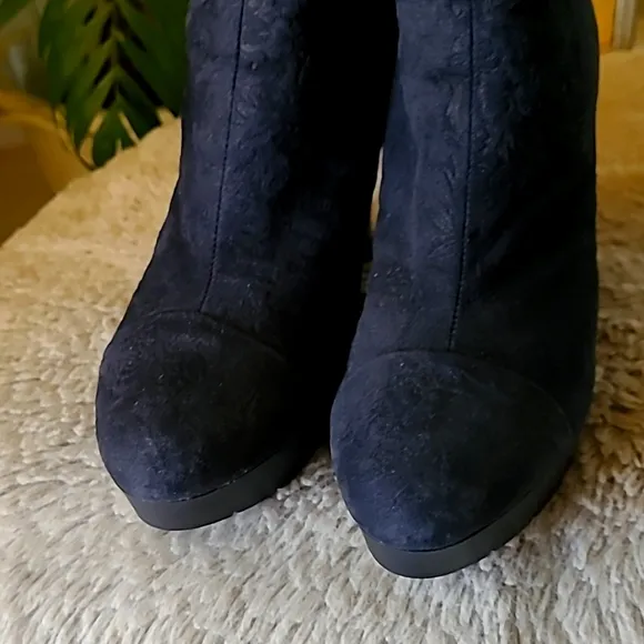 Fabi Leather Wedge Booties ❤️