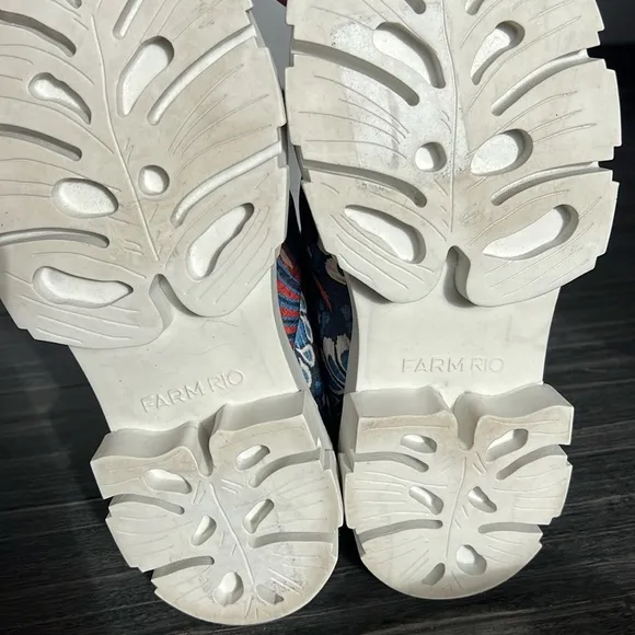 Farm Rio Pineapple Flowers Lug Sole Ankle Puffer Boots