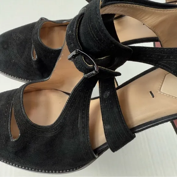 Fendi Mary Jane Cutout Suede Velvet Block Heel Pumps