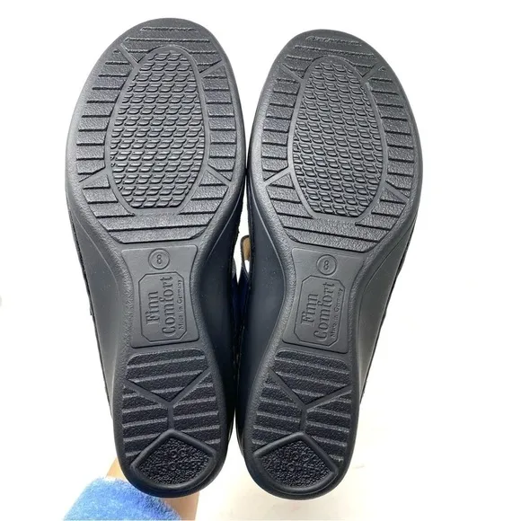 Finn Comfort Adana Dark Blue Patent Leather Sandals