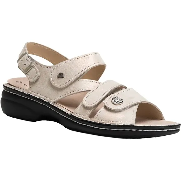 Finn Comfort Cream Leather Sandals w/Adjustable straps Gomera Soft Champagne