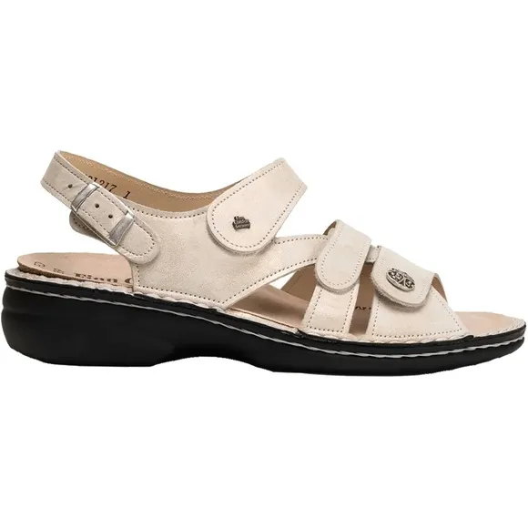 Finn Comfort Cream Leather Sandals w/Adjustable straps Gomera Soft Champagne