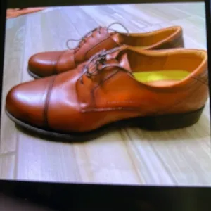 Florsheim brown leather shoes