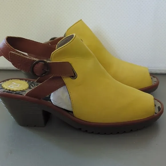 Fly London Sandals Leather size 41 (US 10/10.5)